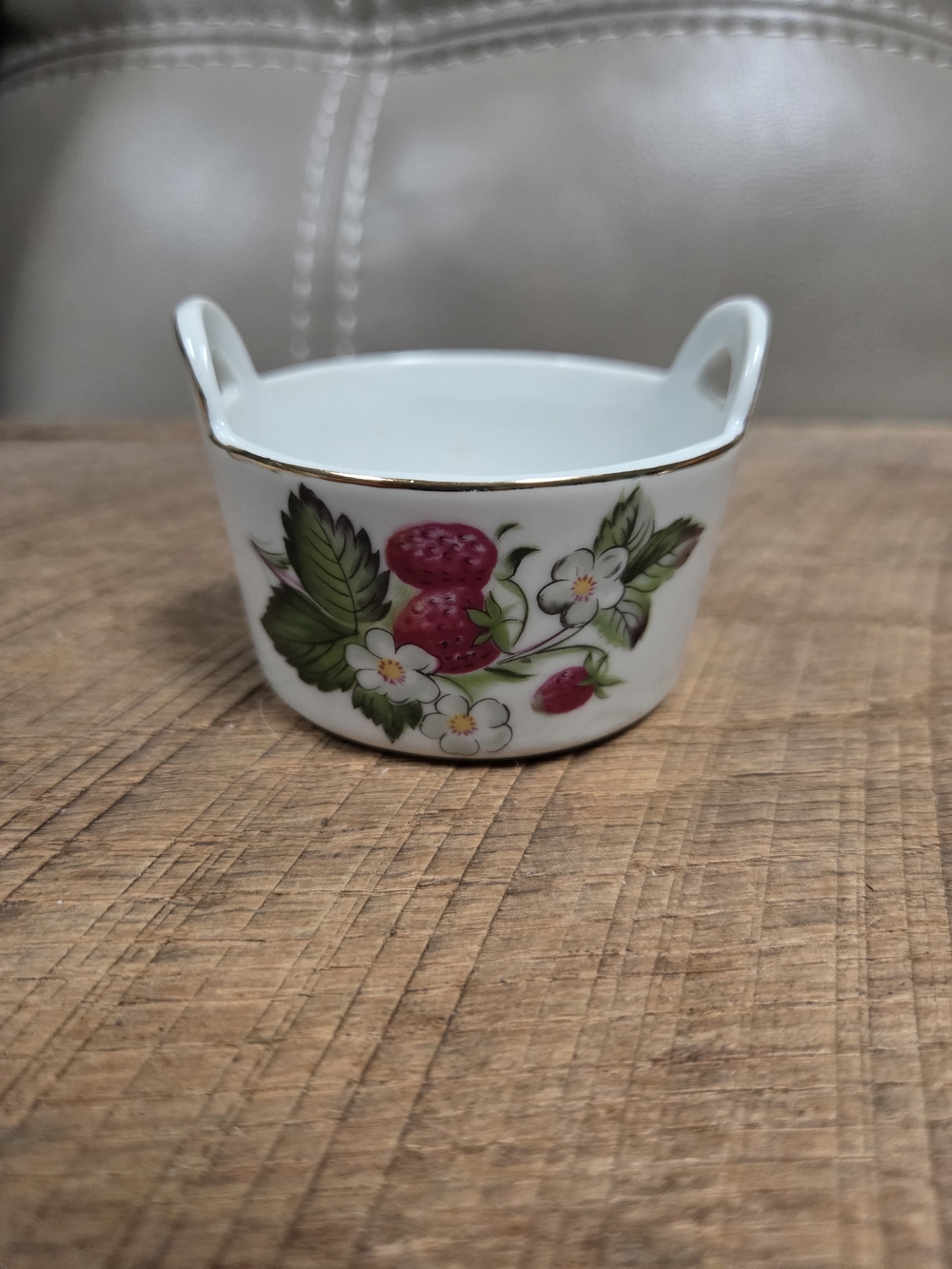 Vintage I.W. Rice Porcelain "Strawberry Floral" Handled Miniature Vanity Tray M1